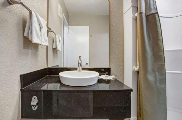 Motel 6-San Bernardino, CA - South image 21